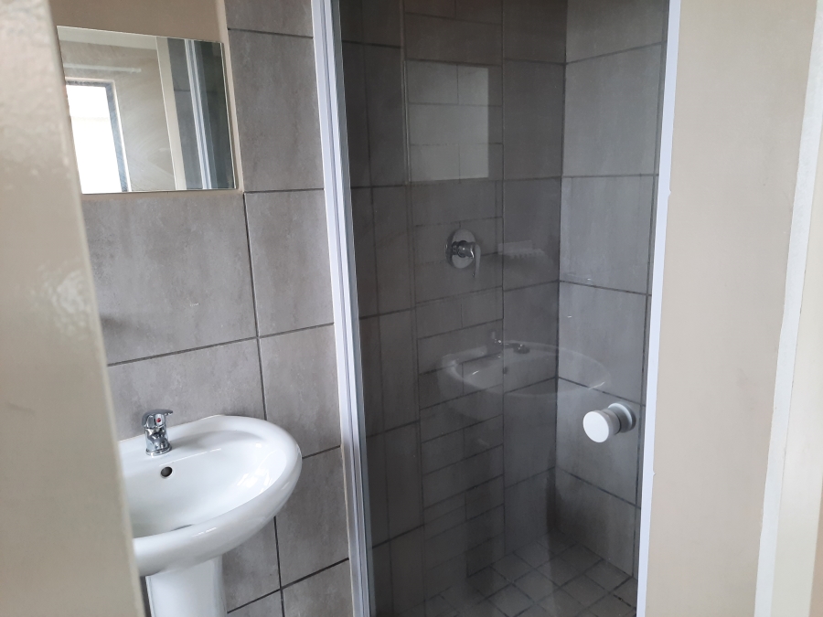 To Let 3 Bedroom Property for Rent in Highbury Western Cape